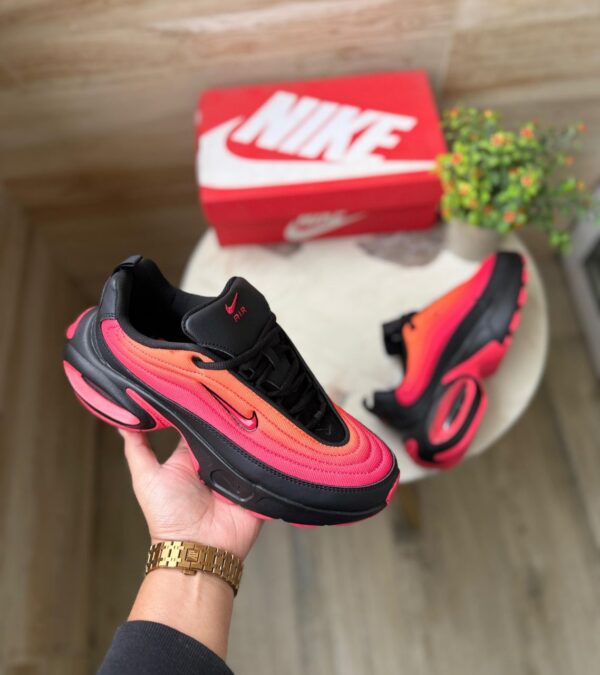 NIKE AIRMAX PORTAL TRAINERS