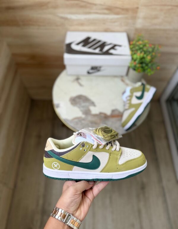NIKE SB DUNK yuto ASPARAGUS