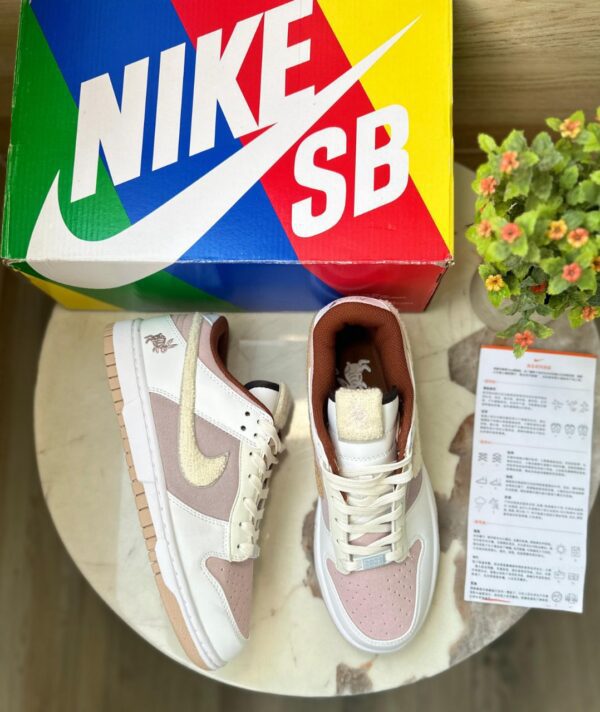 NIKE SB DUNK YEAR OF RABBIT 2023