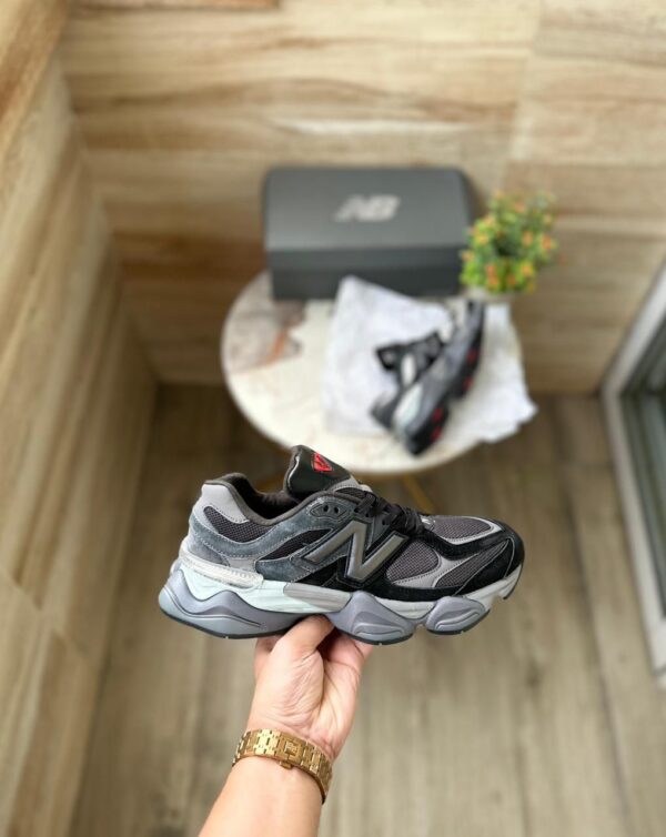 NEW BALANCE 9060 BLACK GREY