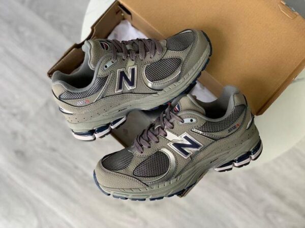 NEW BALANCE 2002r MAGNET GREY