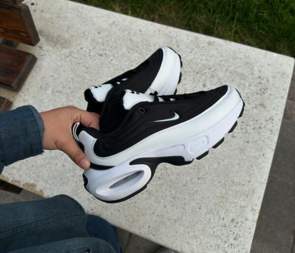 NIKE AIRMAX PORTAL TRAINERS OREO