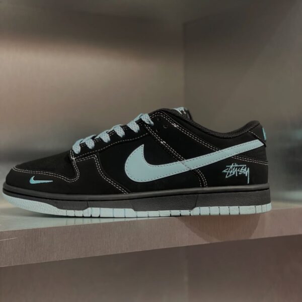 NIKE SB DUNK STUSSY BLACK WHITE 2025