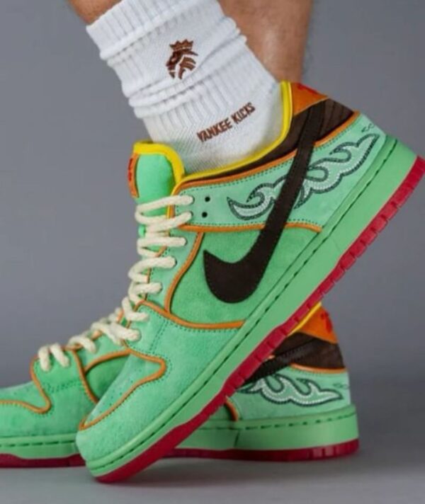 NIKE SB DUNK RODEO TOURMALINE