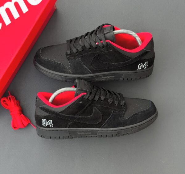NIKE SB DUNK SUPREME BRED BLACK RED 2025