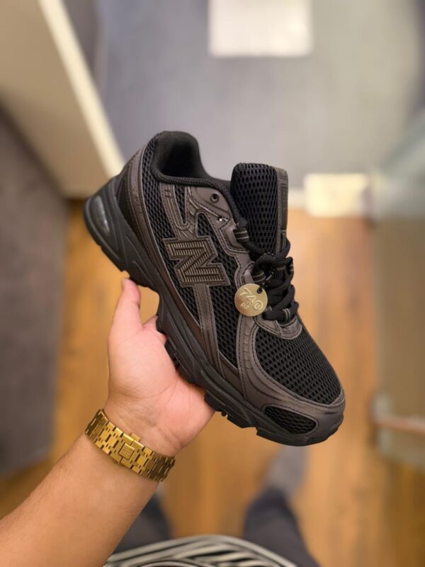 NEW BALANCE 740 CEMENT BLACK