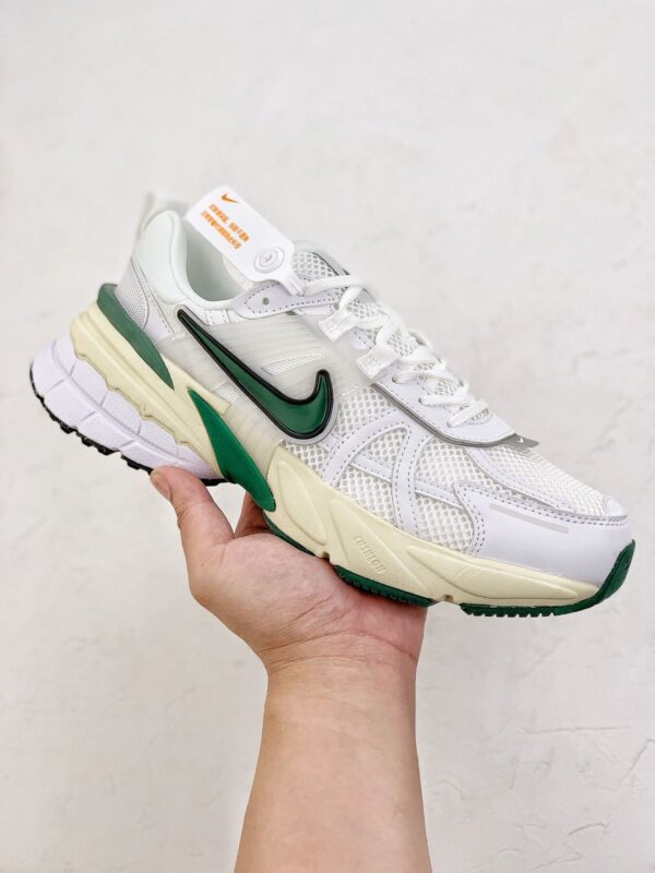 NIKE V2K RUN WHITE OG