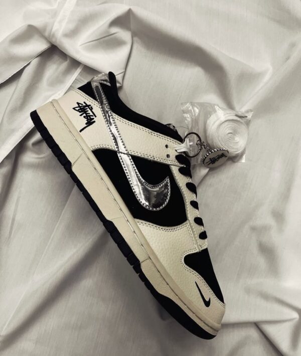 NIKE SB DUNK STUSSY BLACK SILVER 2025